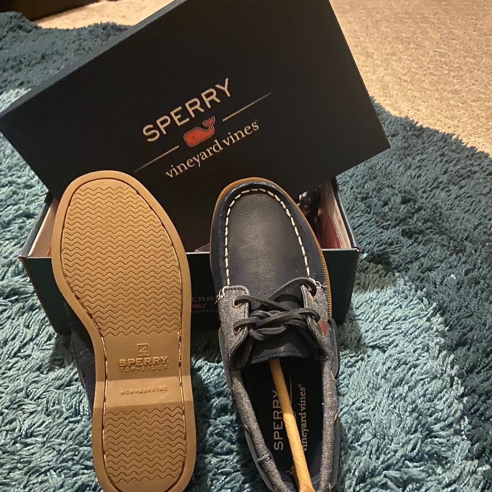 Sperry Vineyard Vines